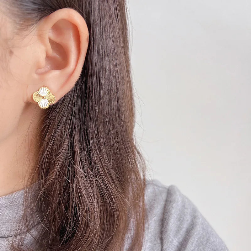 Vintage French Laser Clover Alloy Stud & Clip On No Piercing Commuter Spiral Back Gift Earrings