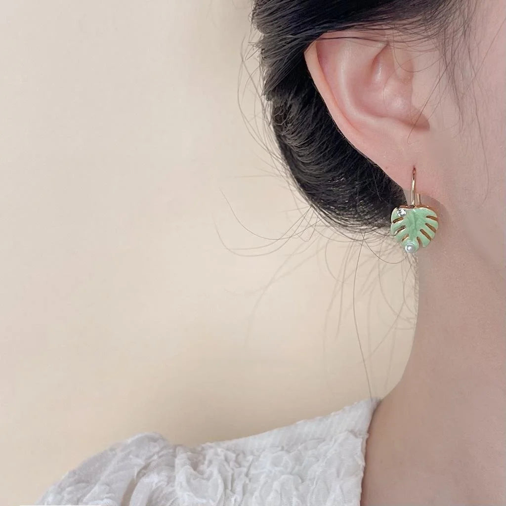 Green Enamel Monstera Leaf Copper Drop Earrings, Vintage Pastoral Fresh Artistic Jewelry