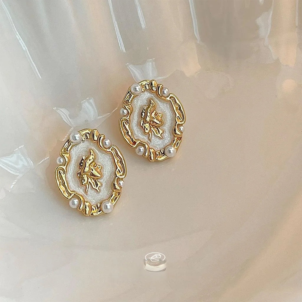 French Vintage Irregular Enamel Beauty Portrait Copper Pearl Stud Earrings For Women