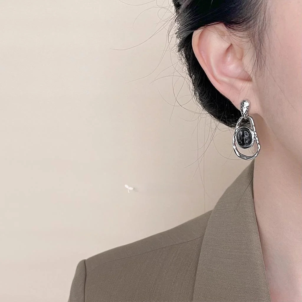 2025 New Chinese Style Ink Color Irregular Hollow Geometric Resin Drop Earrings
