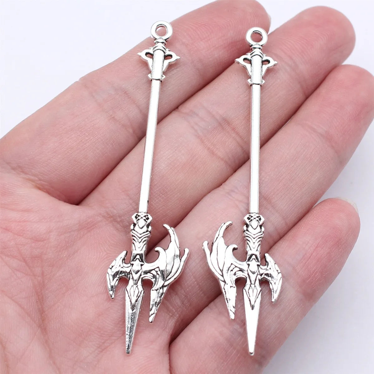 70mm 3.2g Antique Silver Tone Zinc Alloy Blade Spear Sword Halberd Charm Pendant for Cosplay DIY