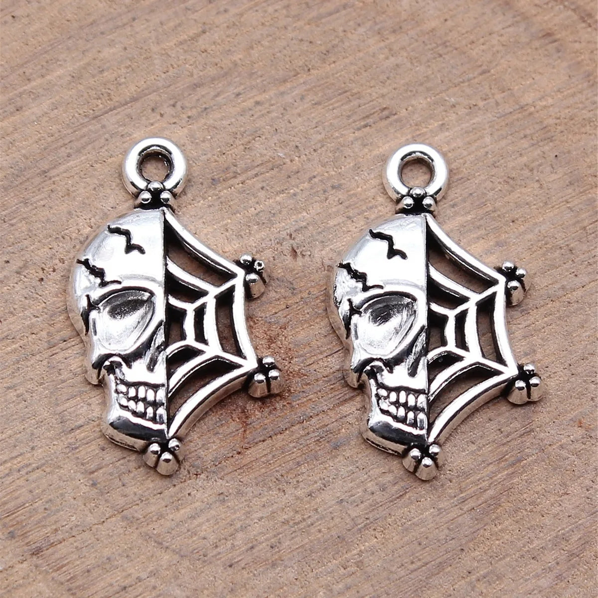19x11mm 0.9g Antique Silver Zinc Alloy Skull Spider Web Charm Pendant for DIY Jewelry Making
