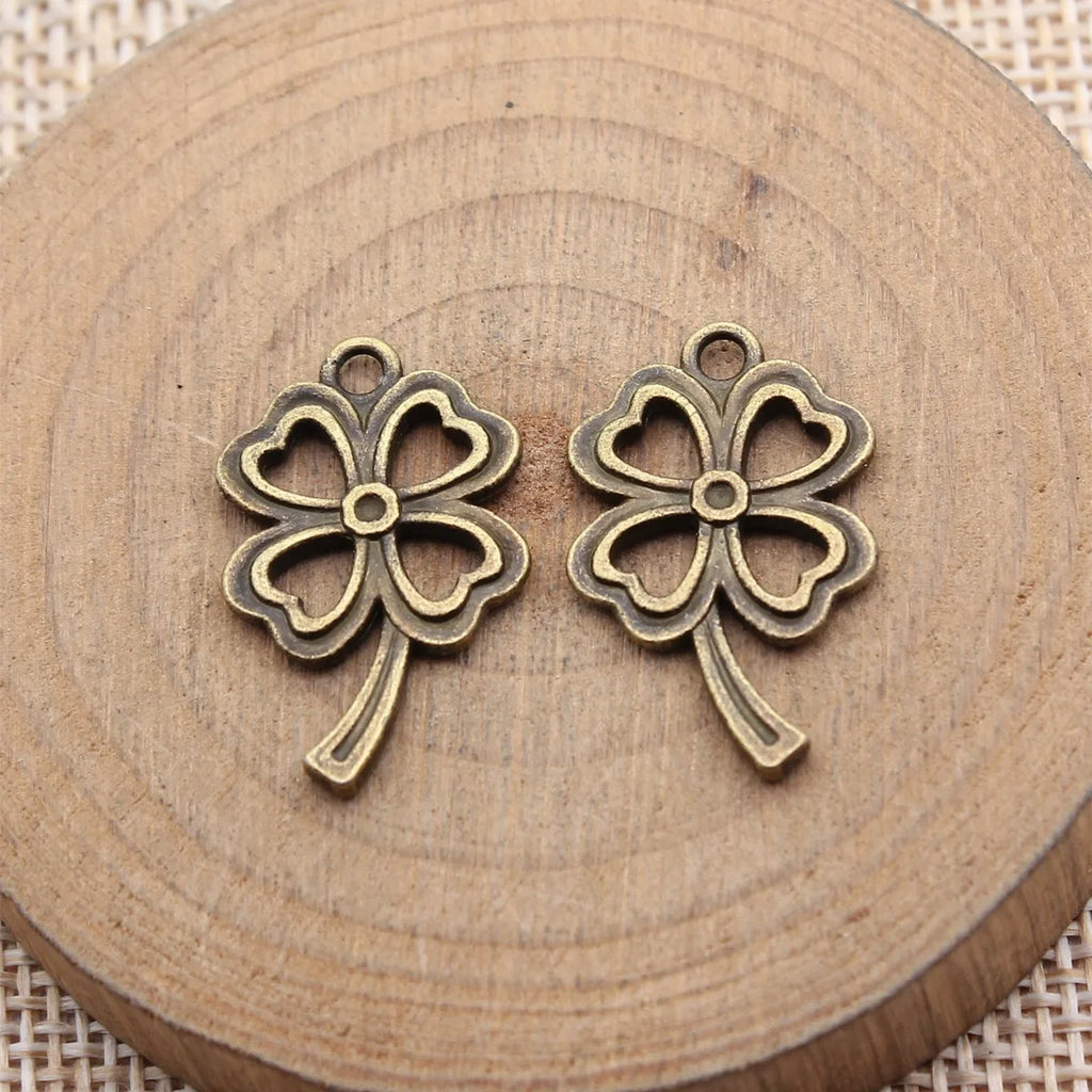 24x16mm 1.45g Multicolor Zinc Alloy Hollow Four Leaf Clover charm pendant for DIY clothing and jewelry
