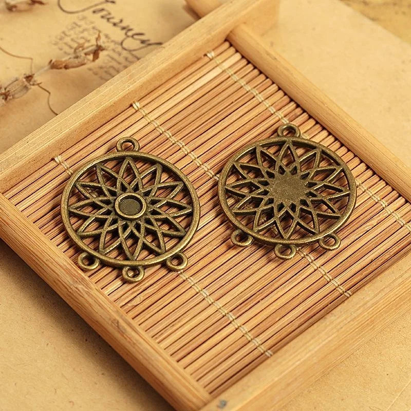 33x22MM Antique Silver Zinc Alloy Hollow Charm Pendant for DIY Necklace Bracelet Jewelry Making