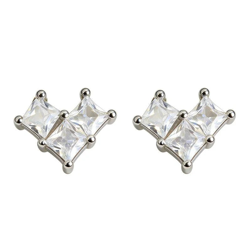 Mini Minimalist Heart Stud Earrings Copper Light Luxury Sweet Everyday Jewelry