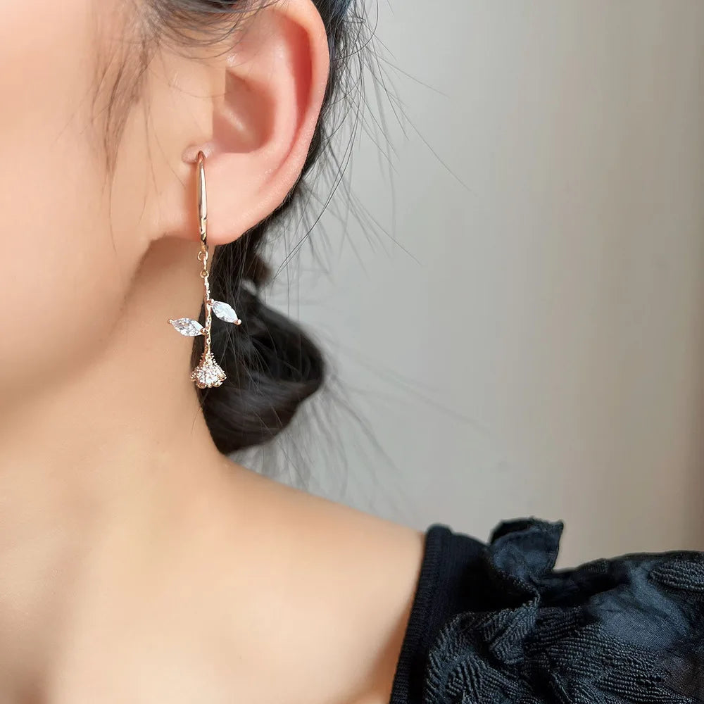 Vintage Rose Flower Zircon Ear Cuff Drop, Elegant Stud & Clip On No Piercing Ear Climber Earrings