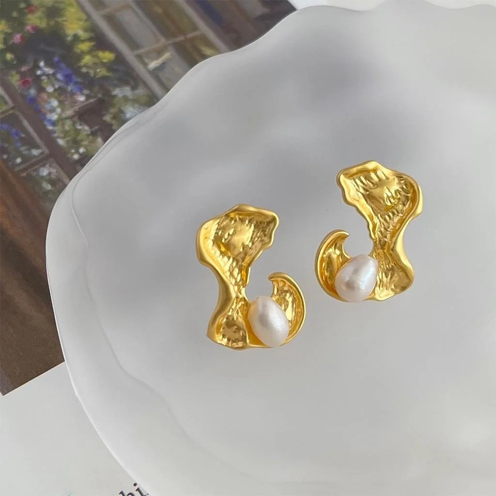 Vintage Copper Freshwater Pearl Stud Earrings Irregular Geometric Light Luxury Jewelry
