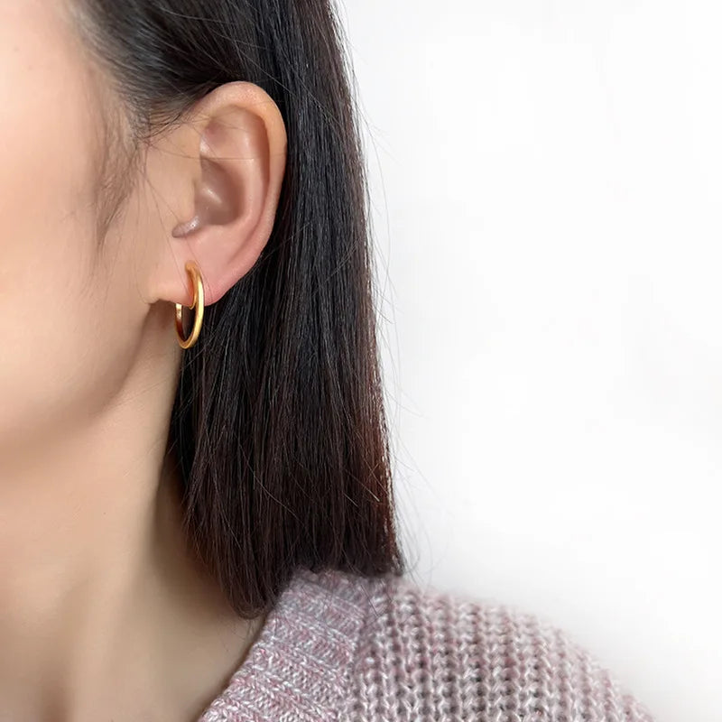 Elegant Gold Alloy Spiral Hoop Stud & Clip On No Piercing Minimalist Round Ear Cuff Earrings