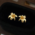 Sandblasted Copper Flower Stud Earrings Elegant High-End Fashion Jewelry