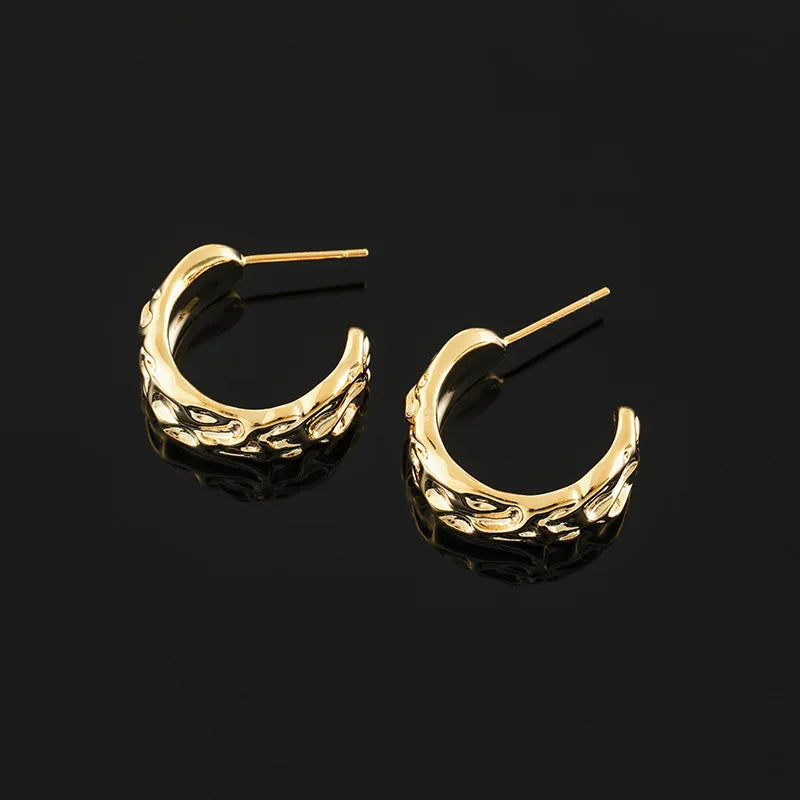 Elegant Gold Alloy Textured Spiral Hoop Stud & Clip On No Piercing Minimalist Commuter Earrings