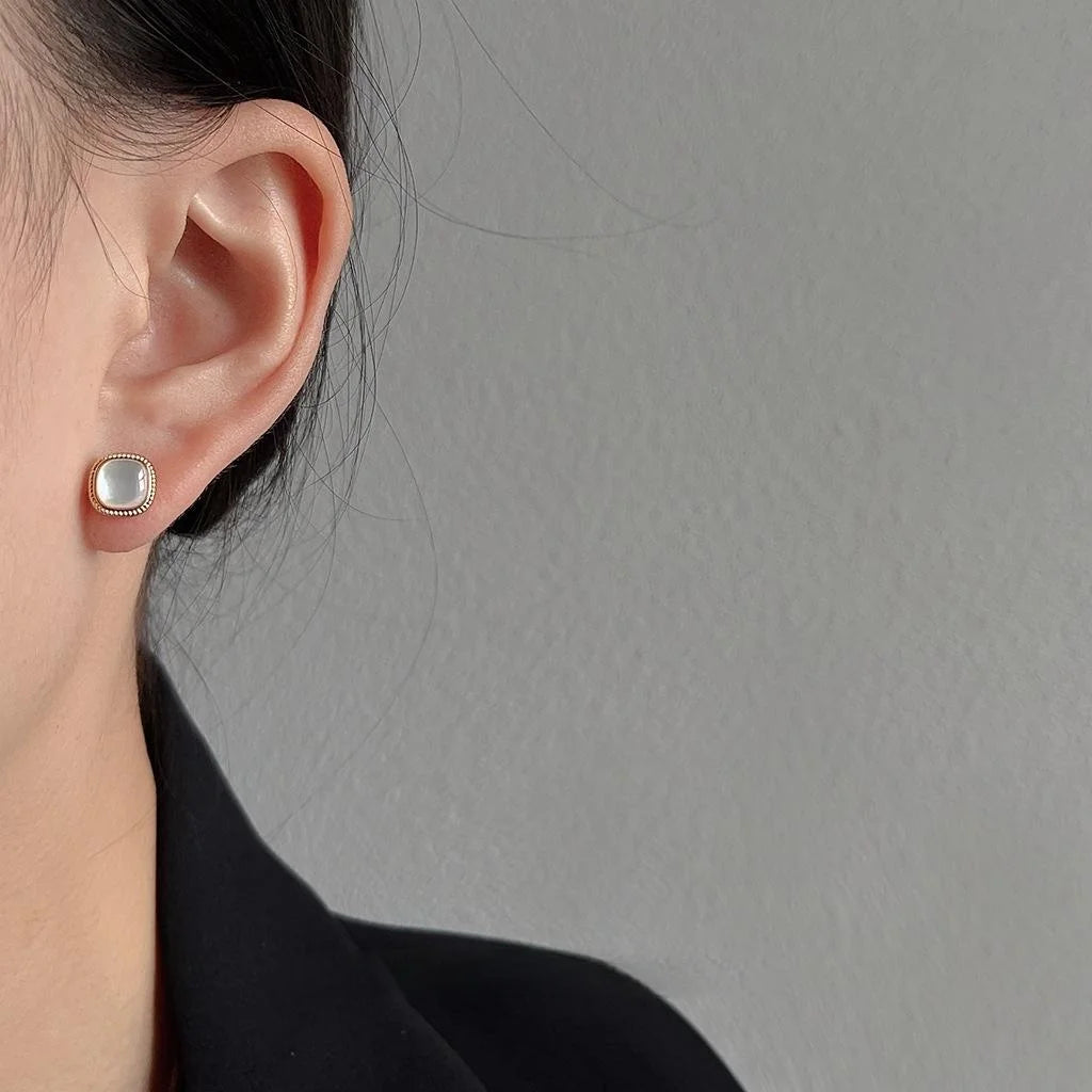 Light Luxury 14K Electroplated Geometric Square Shell Stud Earrings