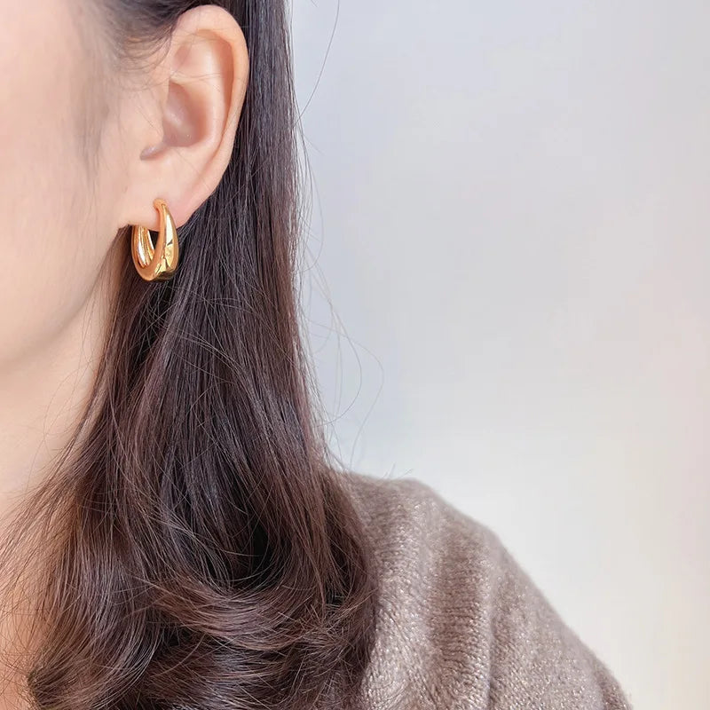 Elegant Gold Alloy Teardrop Hoop Huggie Stud & Clip On No Piercing Minimalist Commuter Gift Earrings