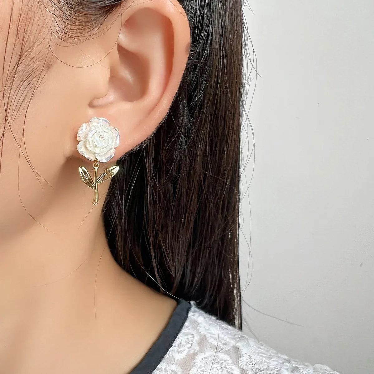 Elegant Asymmetric Mother Of Pearl Rose Flower Gold Alloy Leaf Stud & Clip On No Piercing Earrings