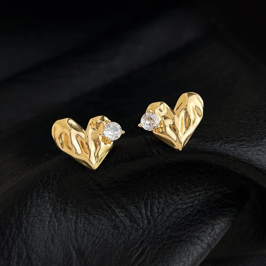 Light Luxury Textured Heart Geometric Micro Pave Zircon Copper Stud Earrings