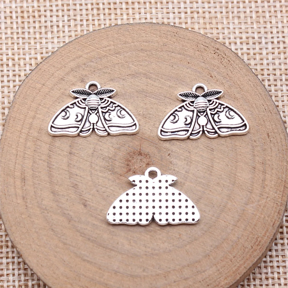 20x13mm 1.2g Antique Silver Zinc Alloy Gothic Moth Charm Pendant for DIY Necklace Bracelet Making