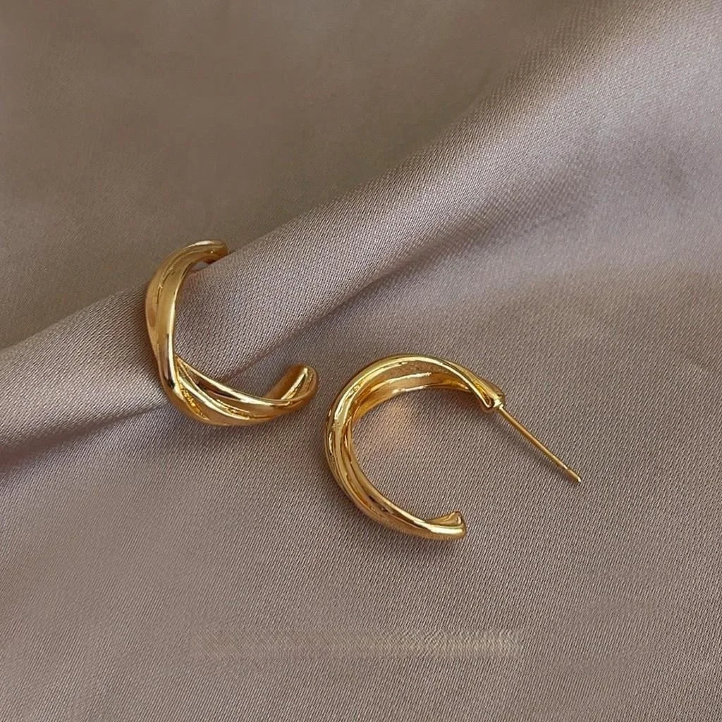 Vintage Style Copper Twisted Arc Stud Earrings, Matte Geometric Metal Earrings For Women