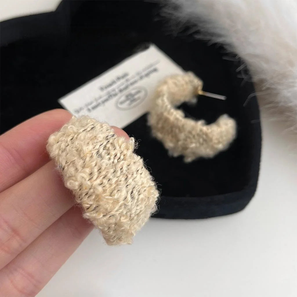 Fuzzy Yarn Wrapped Copper C Shape Geometric Hoop Earrings For Women Winter Chic Commute Jewelry