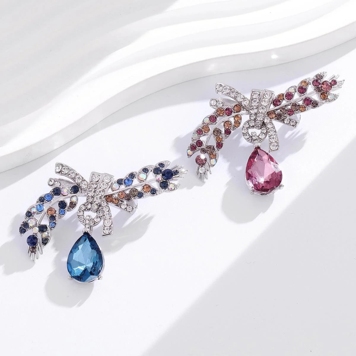 Elegant Rhinestone Bow And Wheat Ear Brooch With Blue Teardrop Crystal Lapel Pin Corsage Gift