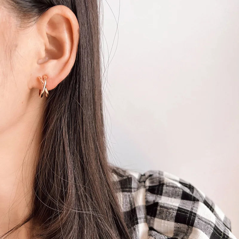 Elegant Rose Gold Alloy Spiral Disc Cross Hoop Stud & Clip On No Piercing Women's Fashion Earrings