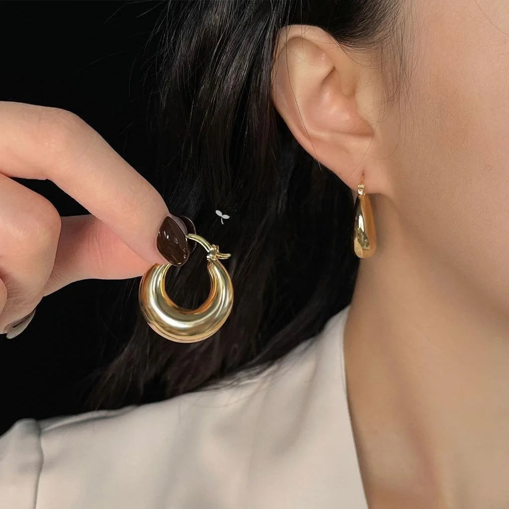 Vintage Luxury Geometric Oval Copper Hoop Earrings Smooth Hollow Statement Earrings For Women