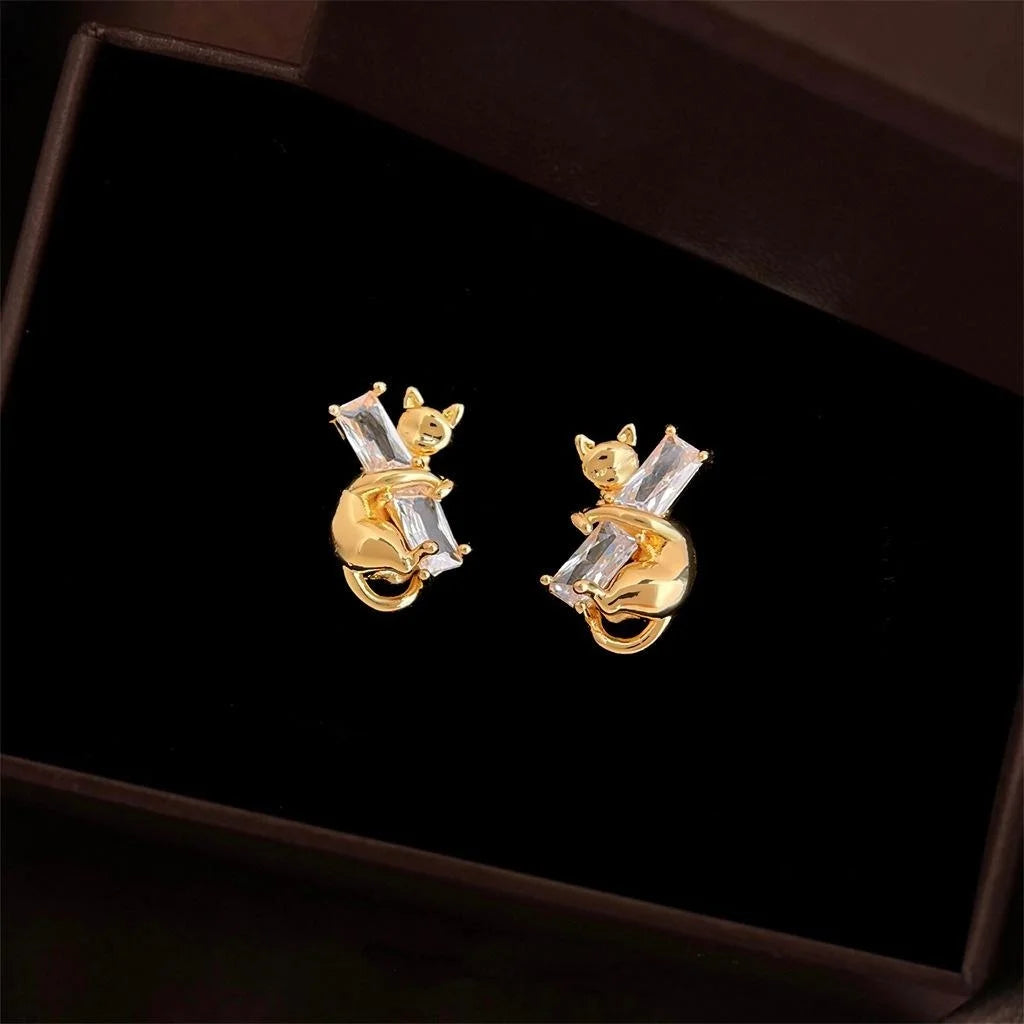 Original Cat Zircon Inlaid Copper Stud Earrings Designer Geometric Style