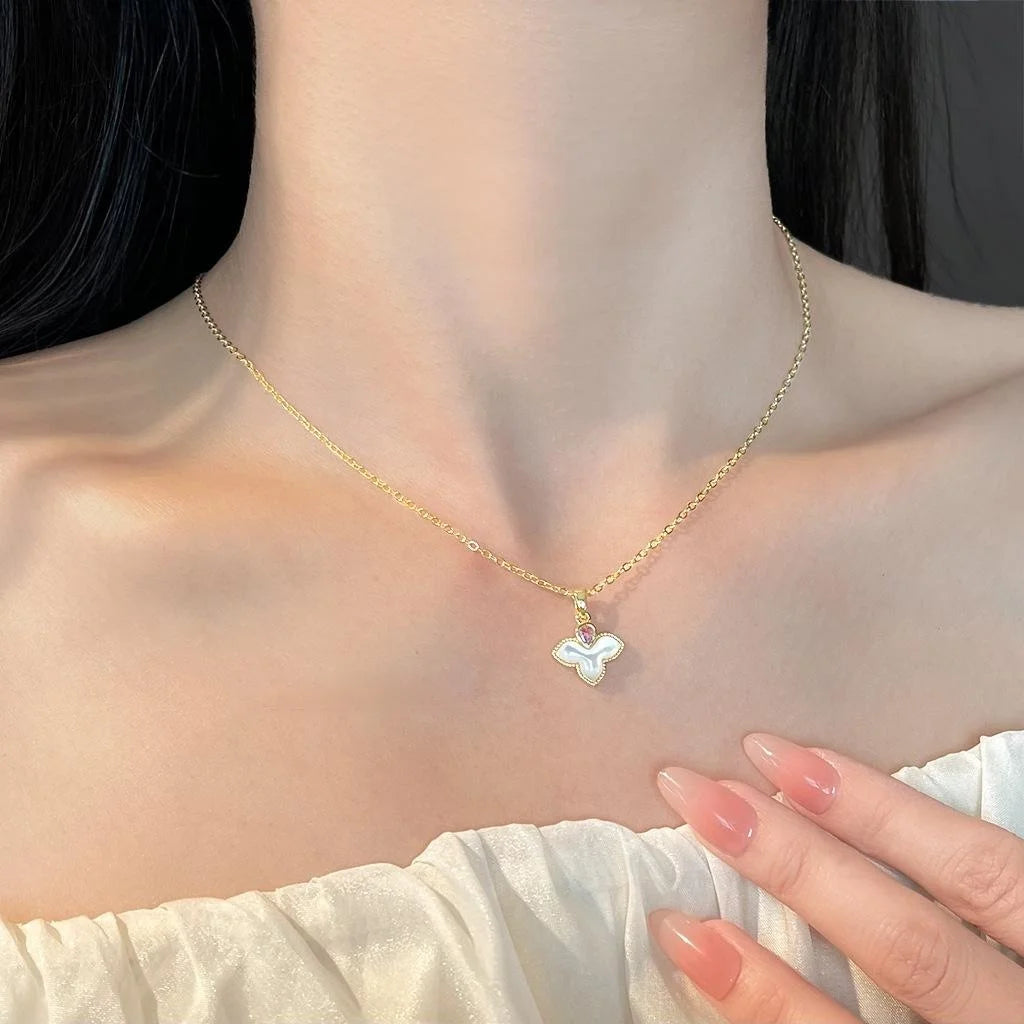 18K Gold Plated Copper Mother Of Pearl Maple Leaf Zircon Collarbone Necklace Old Money Style