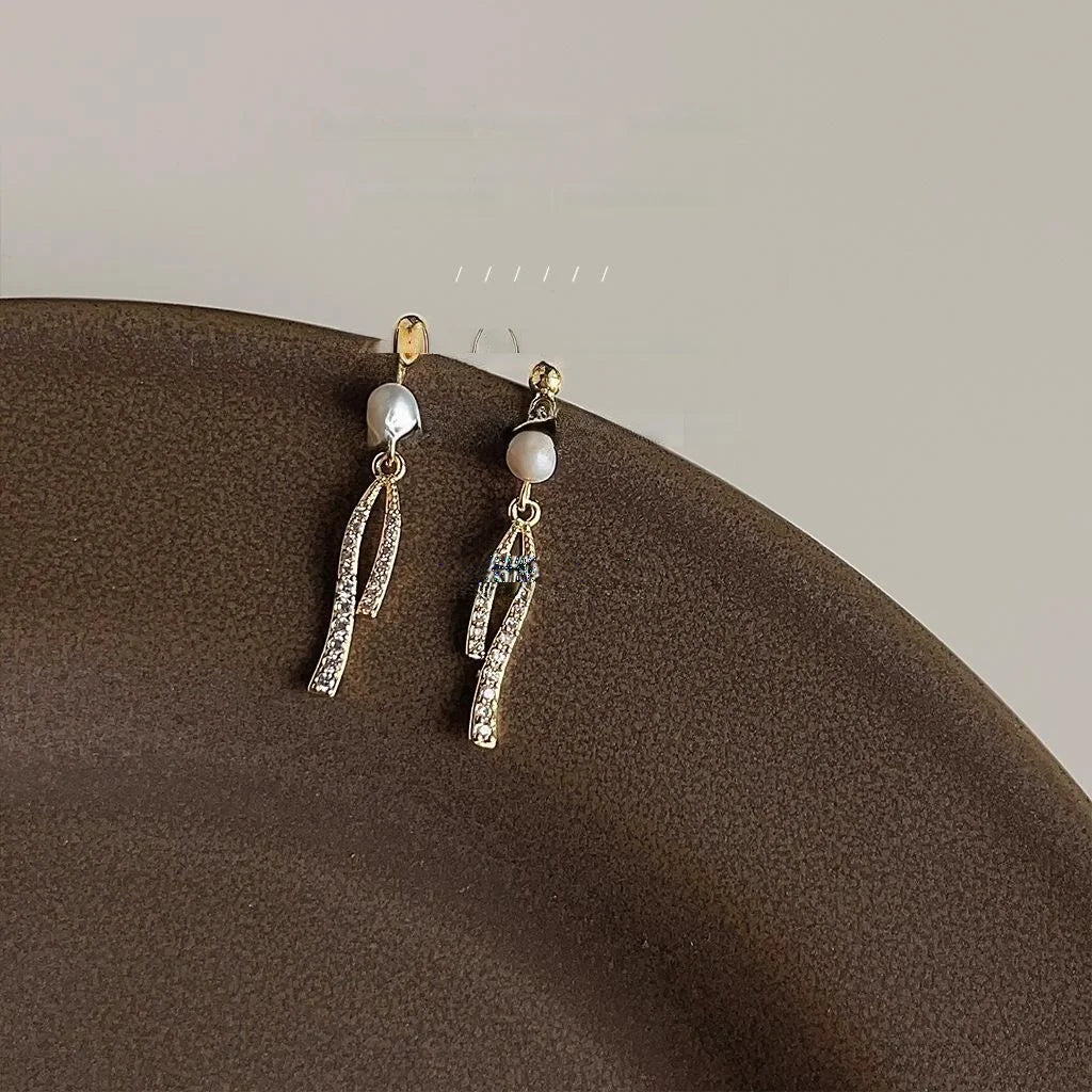 High-End Minimalist Copper Freshwater Pearl Bow Stud Earrings 14K Gold Plated