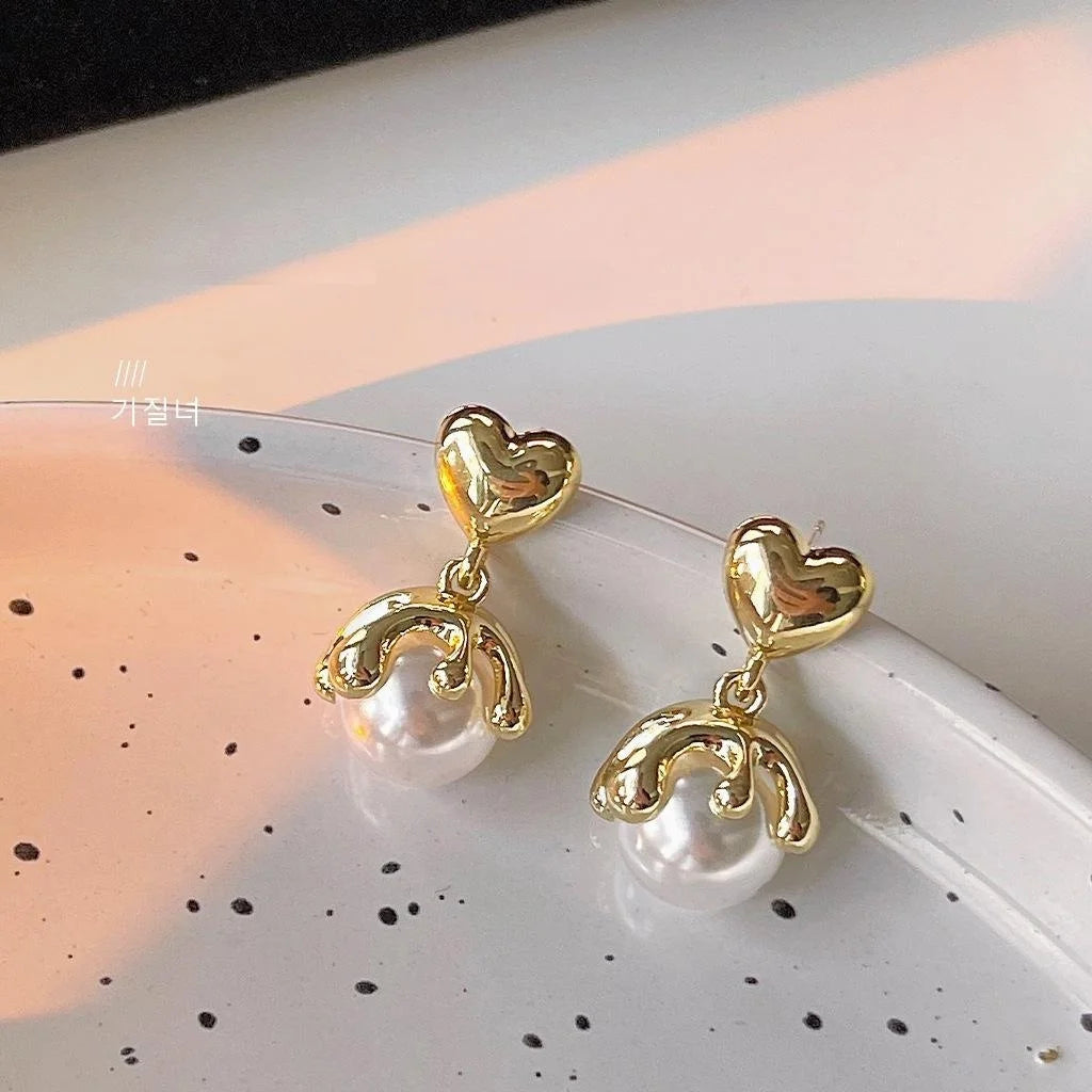 14K Gold Plated Copper Pearl Heart Stud Earrings, Minimalist Elegant Creative Jewelry