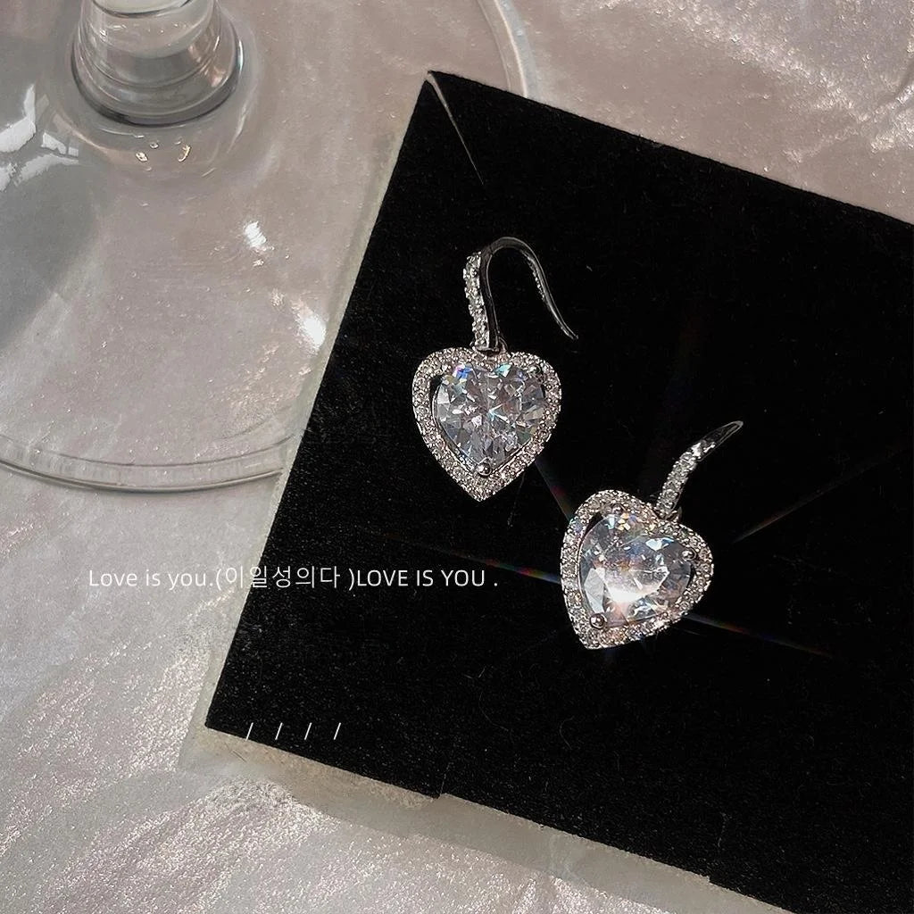 Light Luxury Copper Micro Pave Zircon Heart Drop Earrings Elegant Evening Jewelry