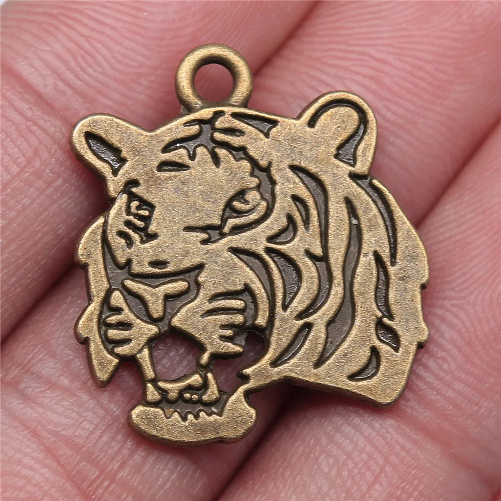 27x24mm 4.5g Antique Silver Zinc Alloy Double Sided Tiger Head Charm Pendant for DIY Necklace Making