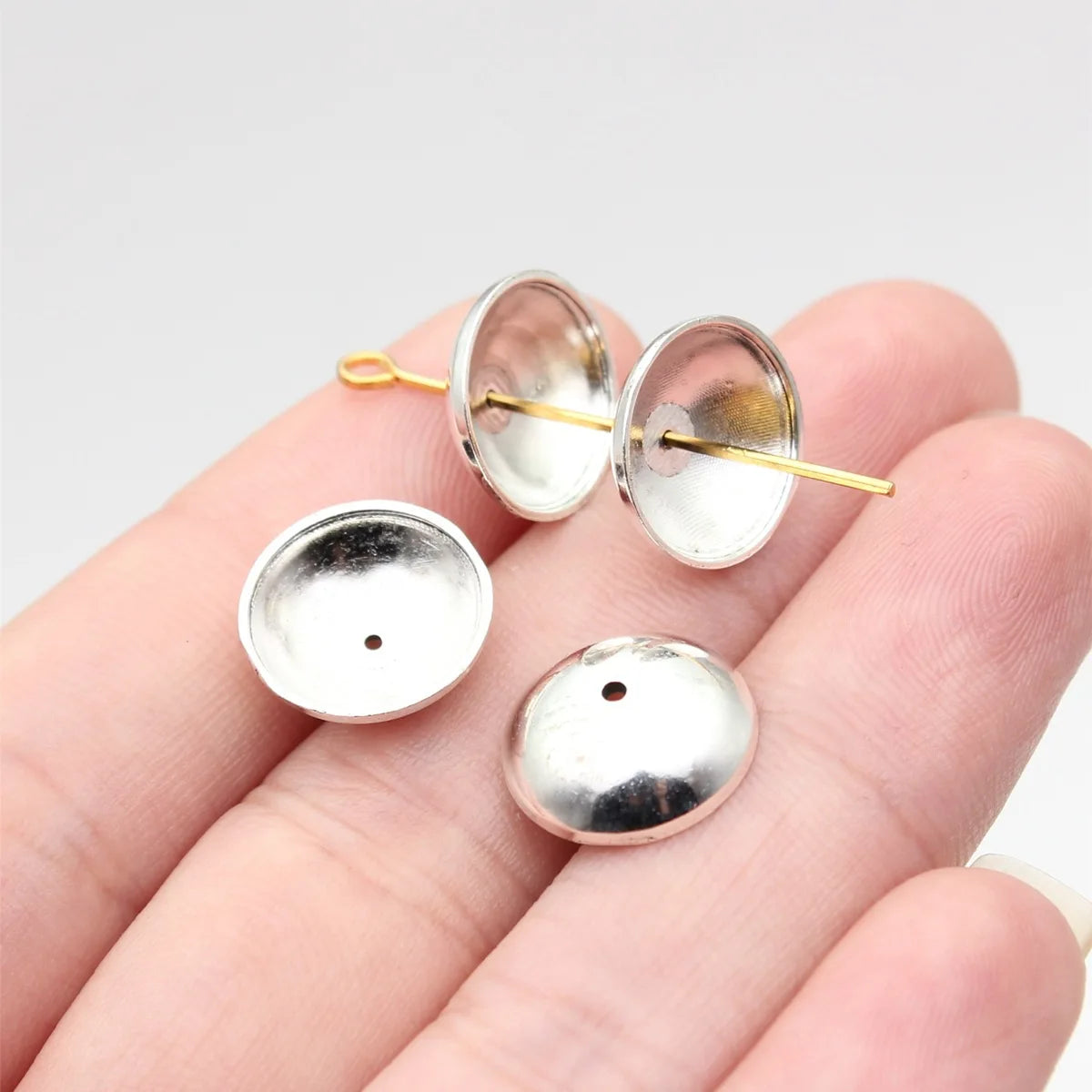 13x13x4.2mm 0.83g Antique Silver Zinc Alloy Flower Bead Caps for Garment Decoration DIY Jewelry Making
