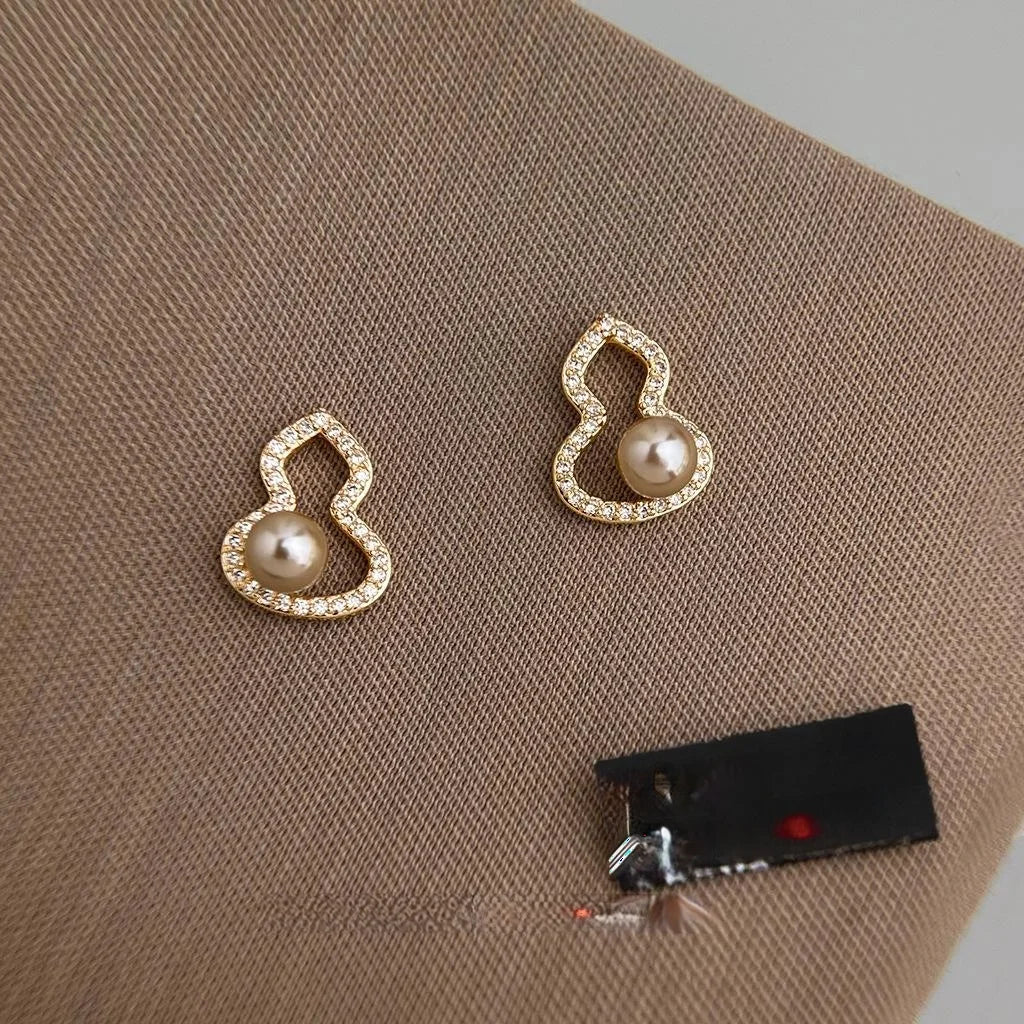 Light Luxury Copper Gourd Stud Earrings With Micro Pave Zircon, Pearl Accent