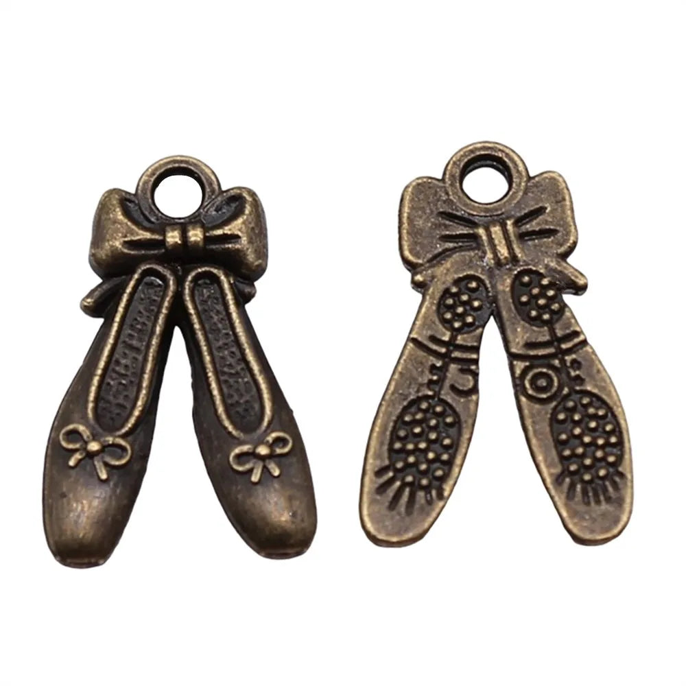20x13mm 1.3g Multicolor Zinc Alloy Embroidered Shoe Charm Pendant for DIY Necklace Bracelet Making