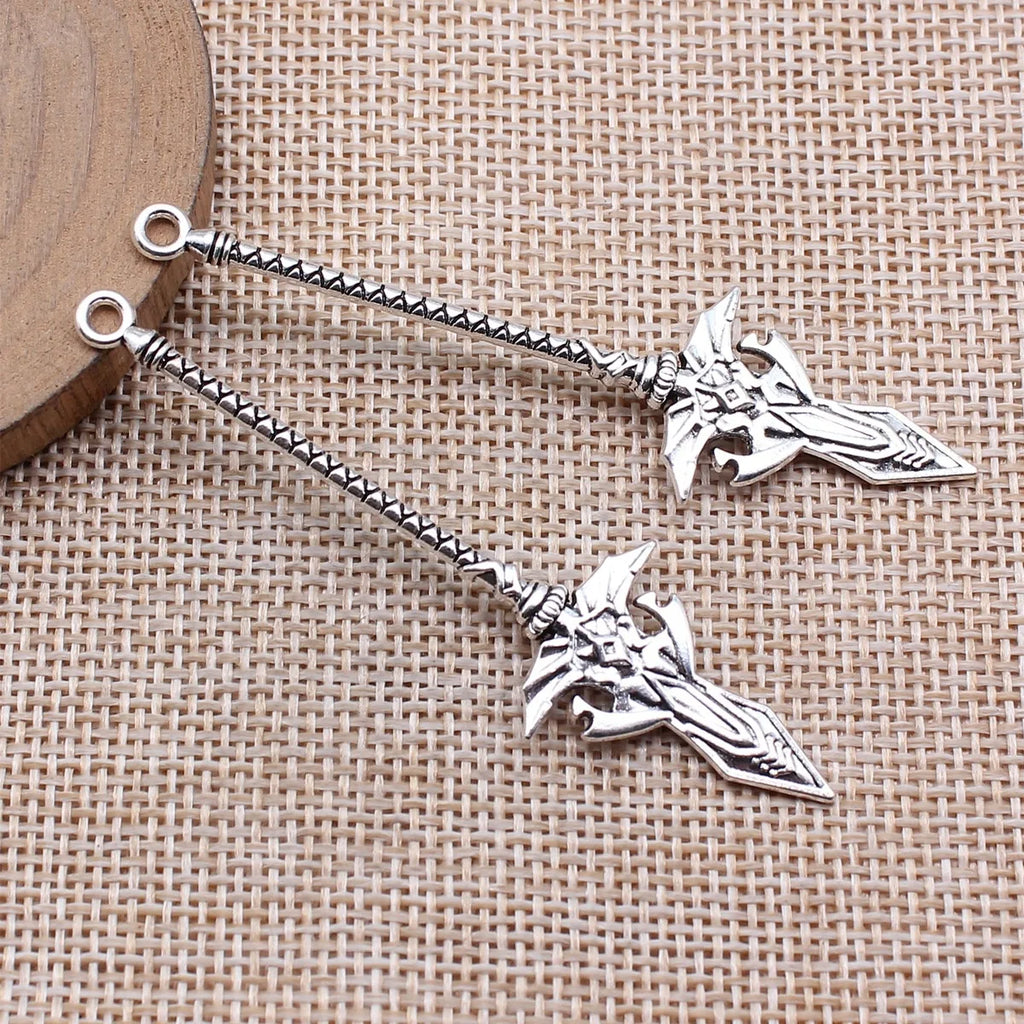 70mm 3.3g Antique Silver Zinc Alloy Cosplay Weapon Spear Charm Pendant for DIY Jewelry Making