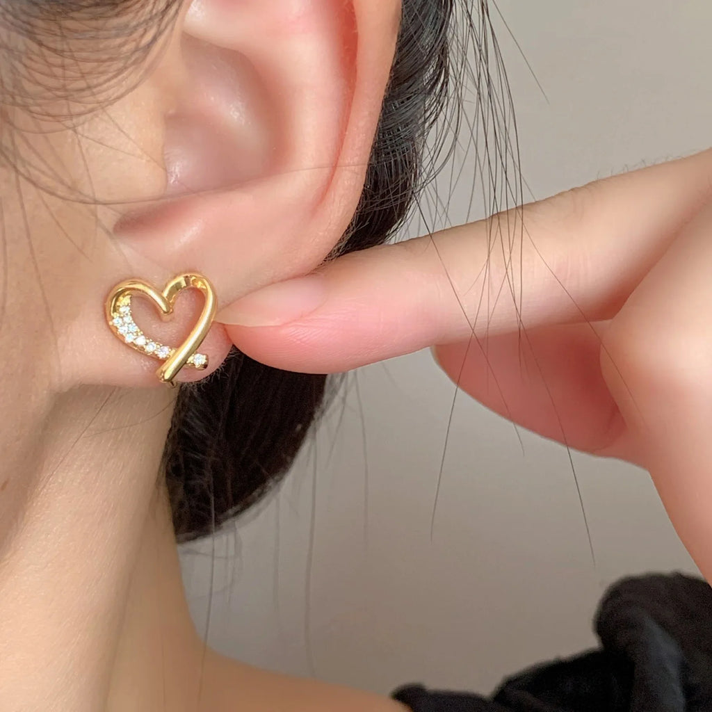 Elegant Gold Alloy Heart Swirl Zircon Minimalist Stud & Clip On No Piercing Commuter Earrings