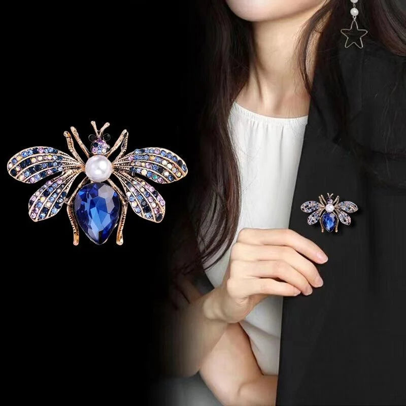 Luxury Bee Brooch With Rhinestones Faux Pearl Blue Crystal Alloy Insect Lapel Pin Corsage Suit Accessory