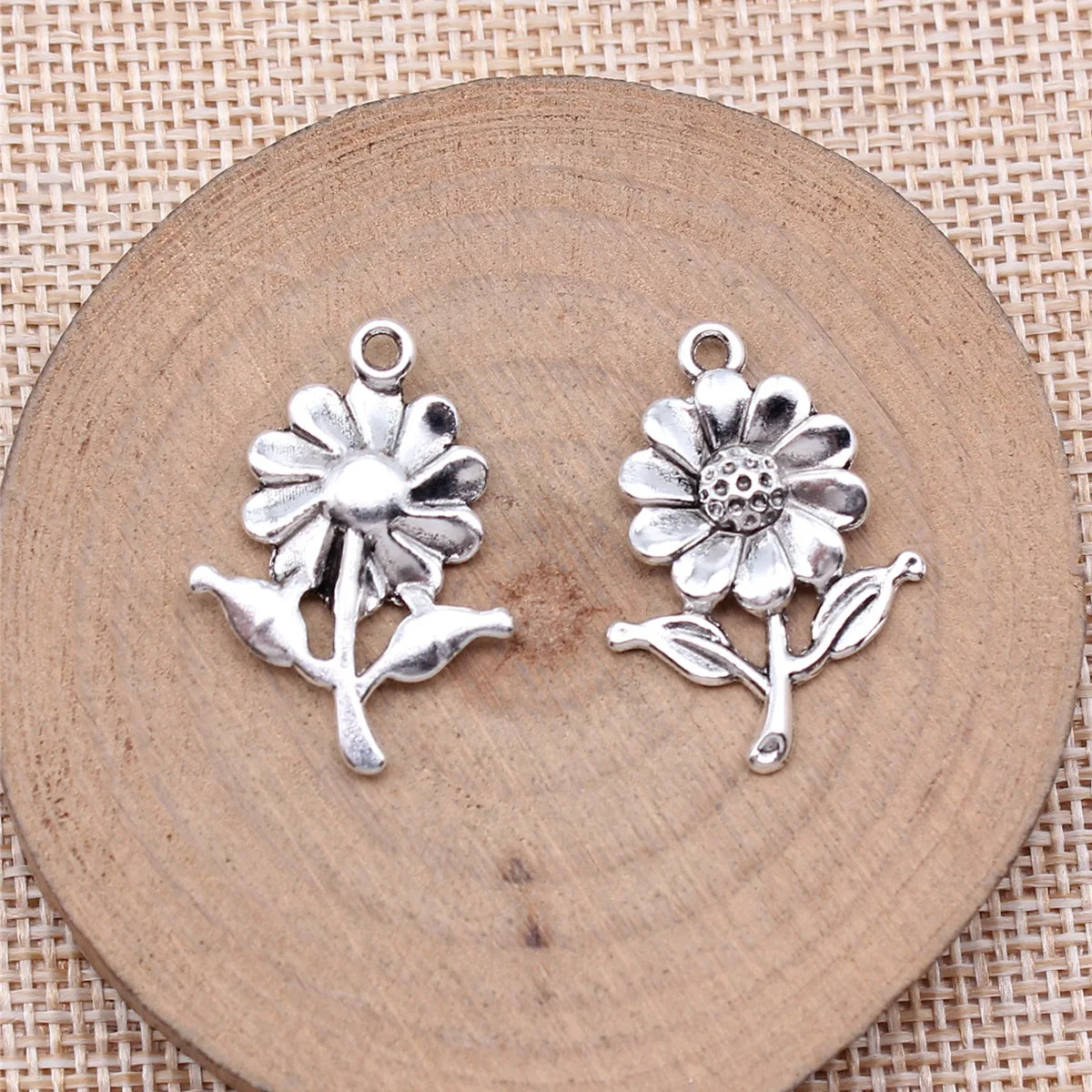 27x19mm 1.8g Antique Silver Zinc Alloy Flower Charm Pendant for DIY Necklace Bracelet Making