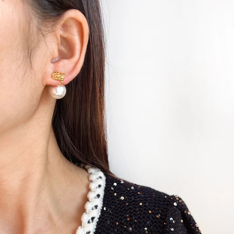 Vintage Big Pearl Square Swirl Alloy Rhinestone Stud & Clip On No Piercing Luxury Women's Earrings