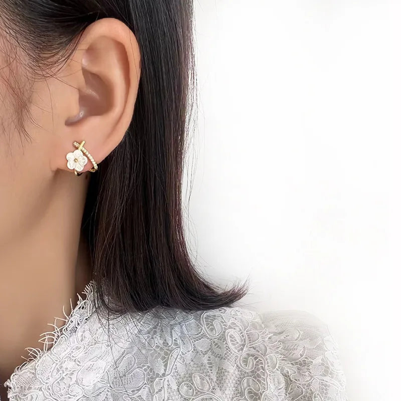 Elegant Natural Shell Flower Alloy Zircon Hoop Stud & Clip On No Piercing Light Luxury Women's Earrings