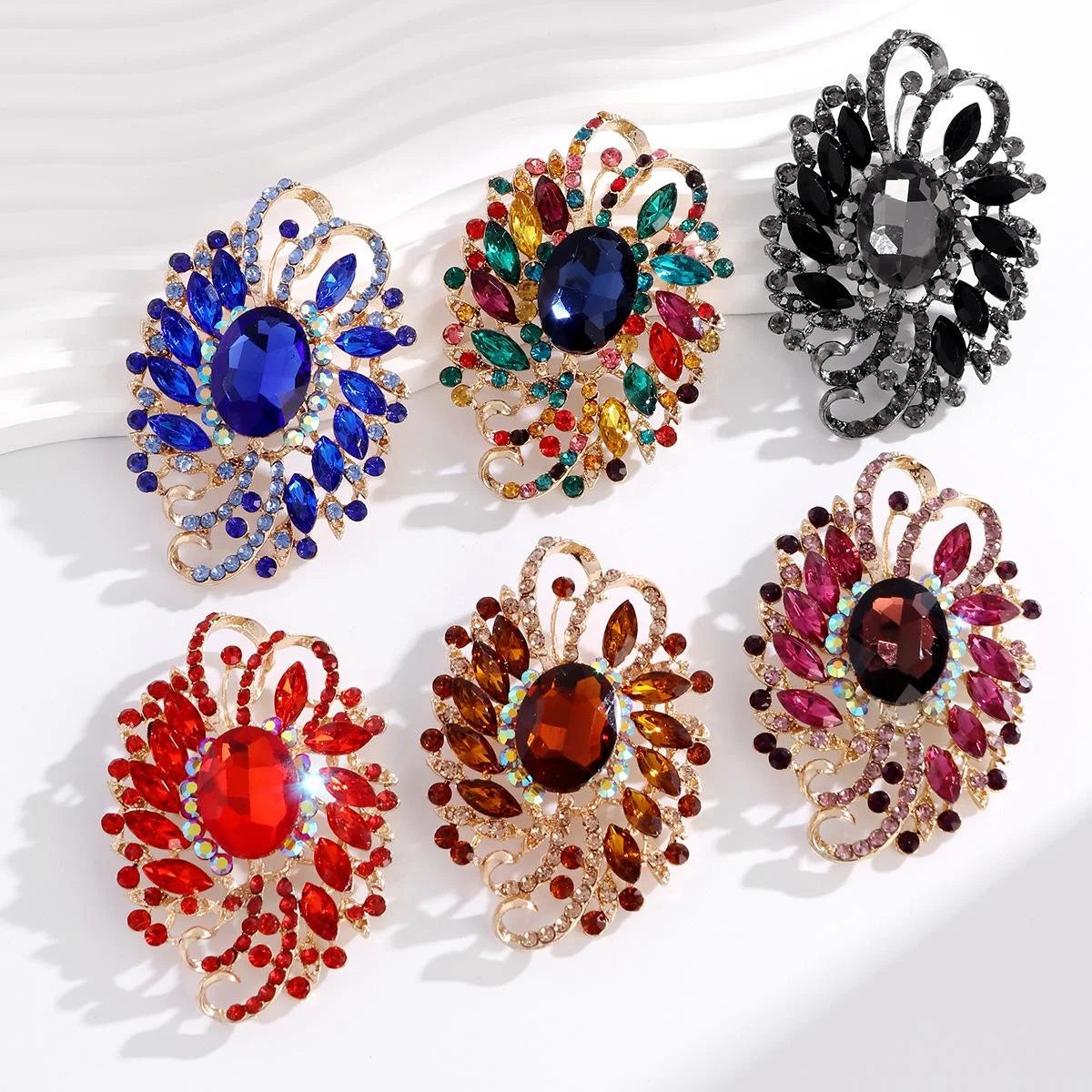 Elegant Green Crystal Flower Brooch Alloy Rhinestone Glass Lapel Pin Corsage For Women's Suit Accessory Gift