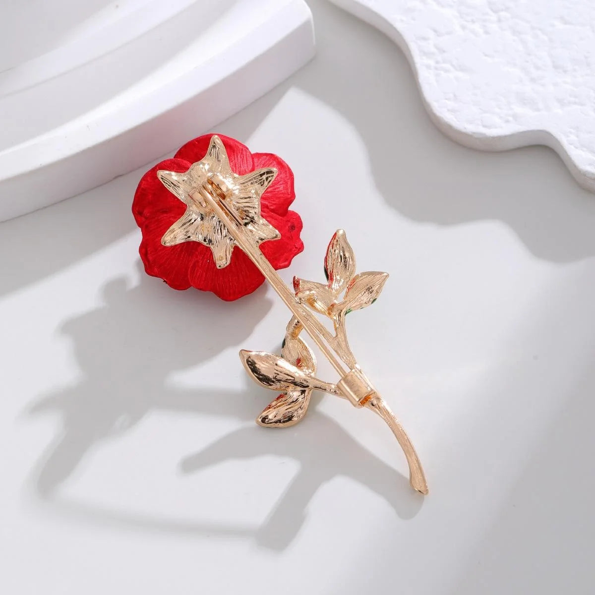 Elegant Red Rose Flower Brooch With Green Enamel Leaves, Alloy Floral Lapel Pin Corsage Suit Accessory