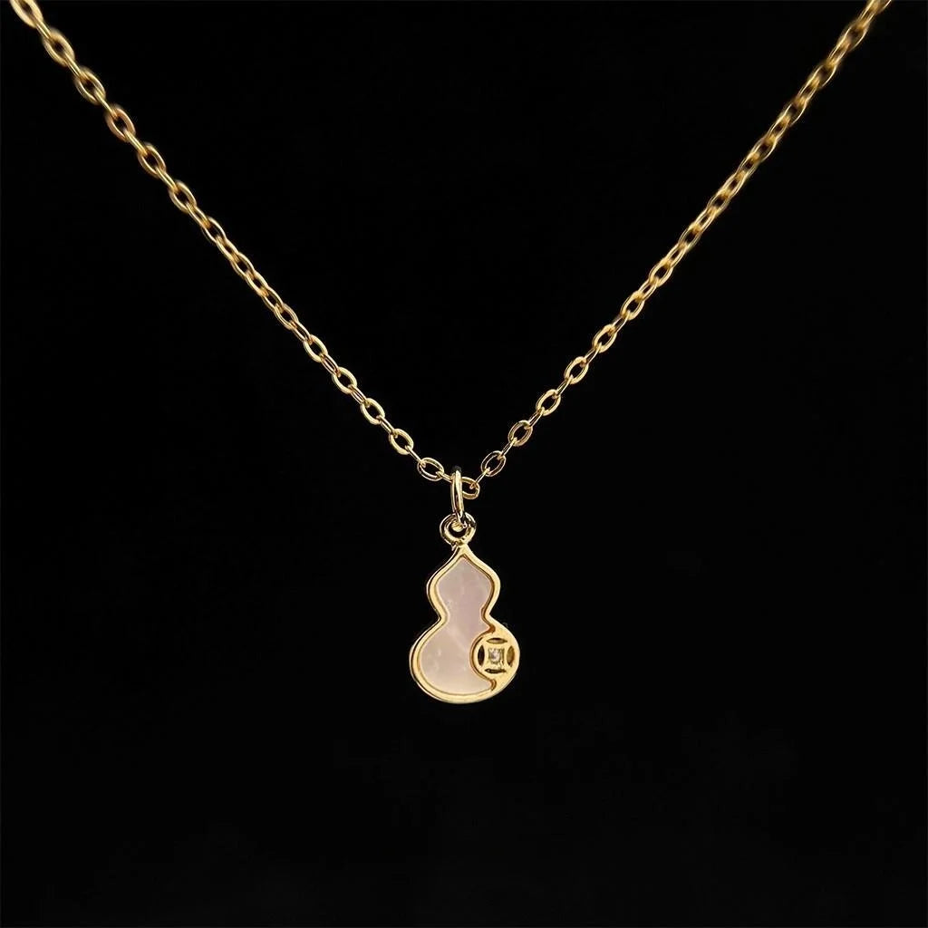 18K Gold Plated Copper Shell Gourd Pendant Necklace For Women Light Luxury Collarbone Chain