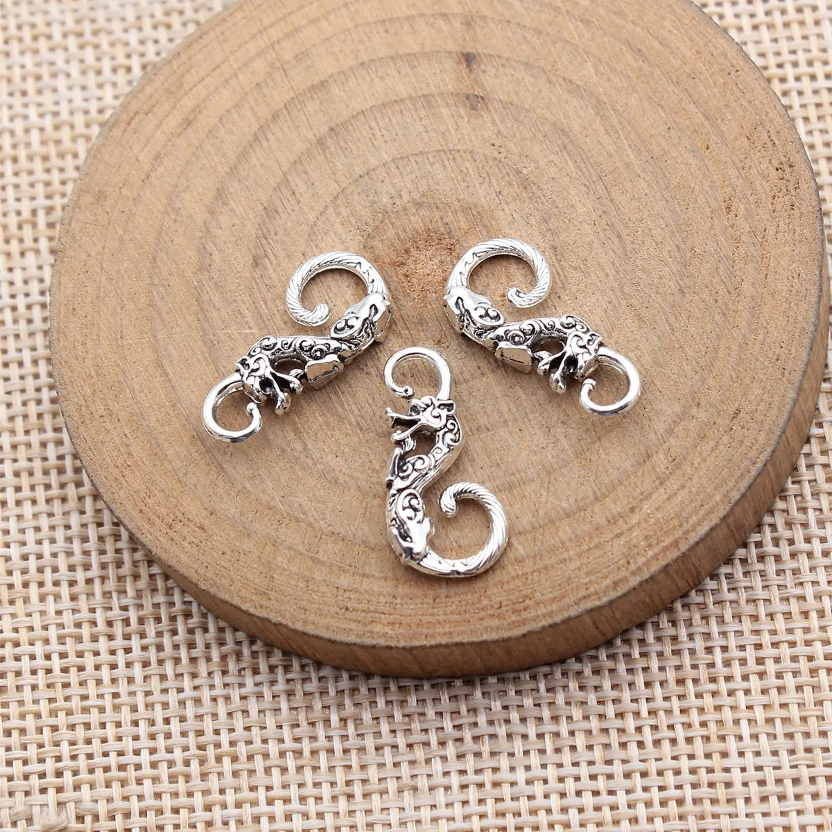 20x10mm 1.05g Antique Silver Zinc Alloy Dragon Button Charm Pendant for DIY Chinese Style Jewelry