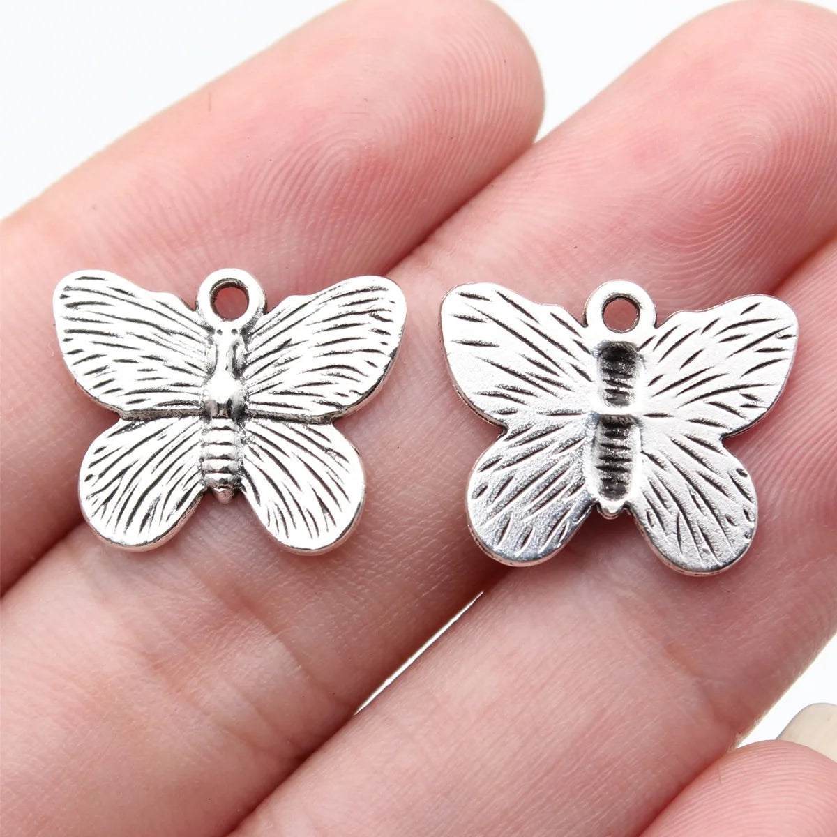 19x15mm 1.25g Antique Silver Zinc Alloy Butterfly Charm Pendant for DIY Necklace Bracelet Jewelry Making