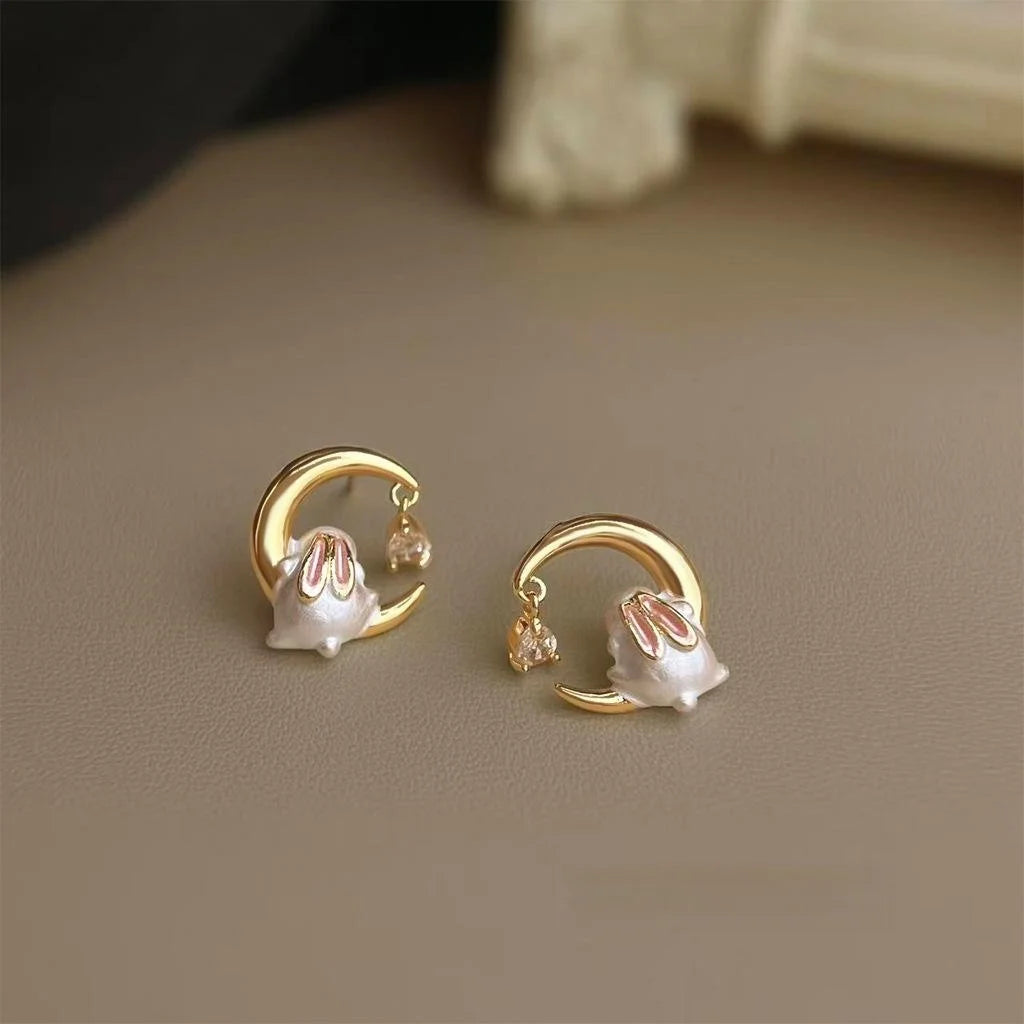 Original Design Rabbit Zircon Stud Earrings Copper High End Fashion Ear Jewelry
