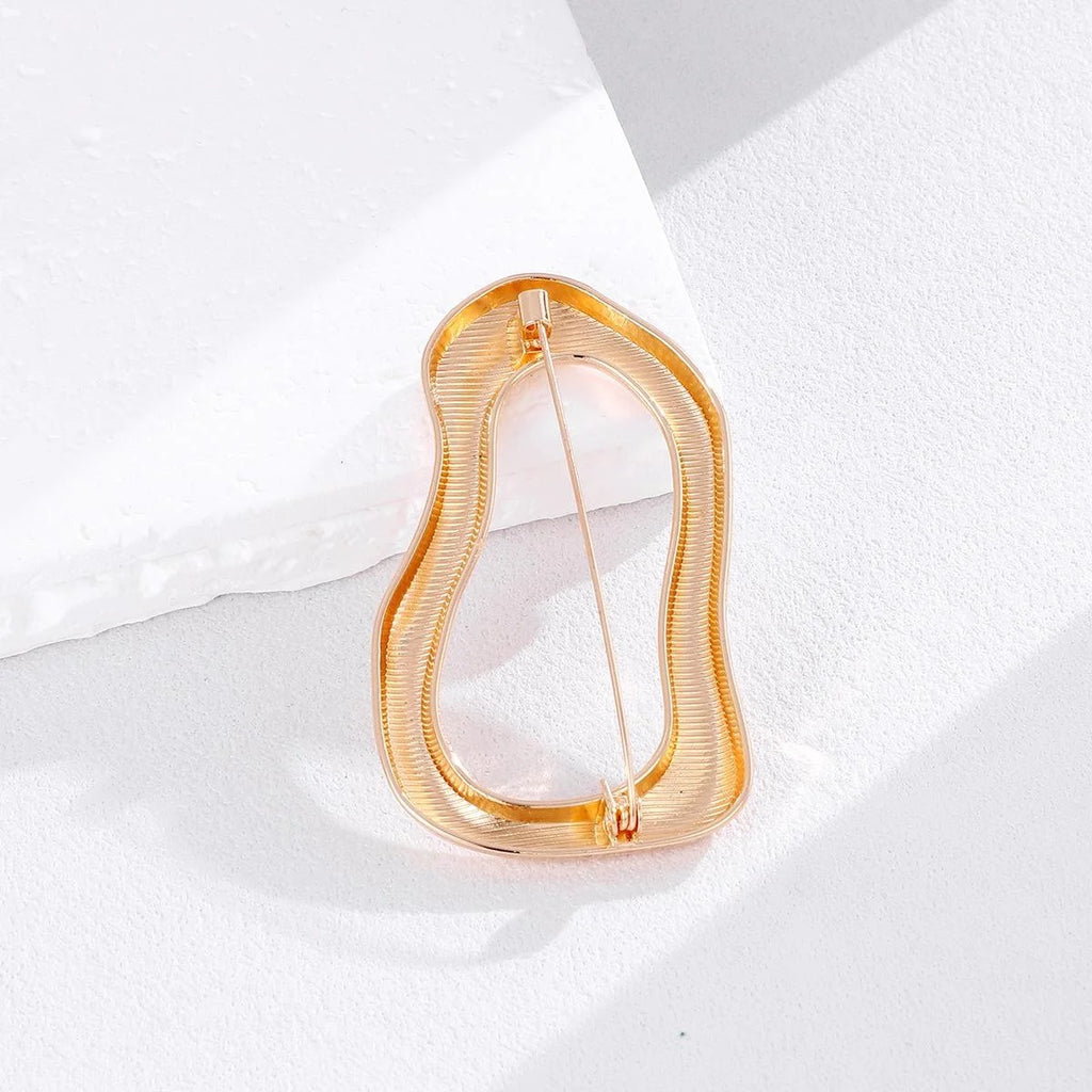 Elegant Gold Alloy Irregular Hollow Oval Geometric Brooch, French Vintage Lapel Pin Suit Accessory Gift