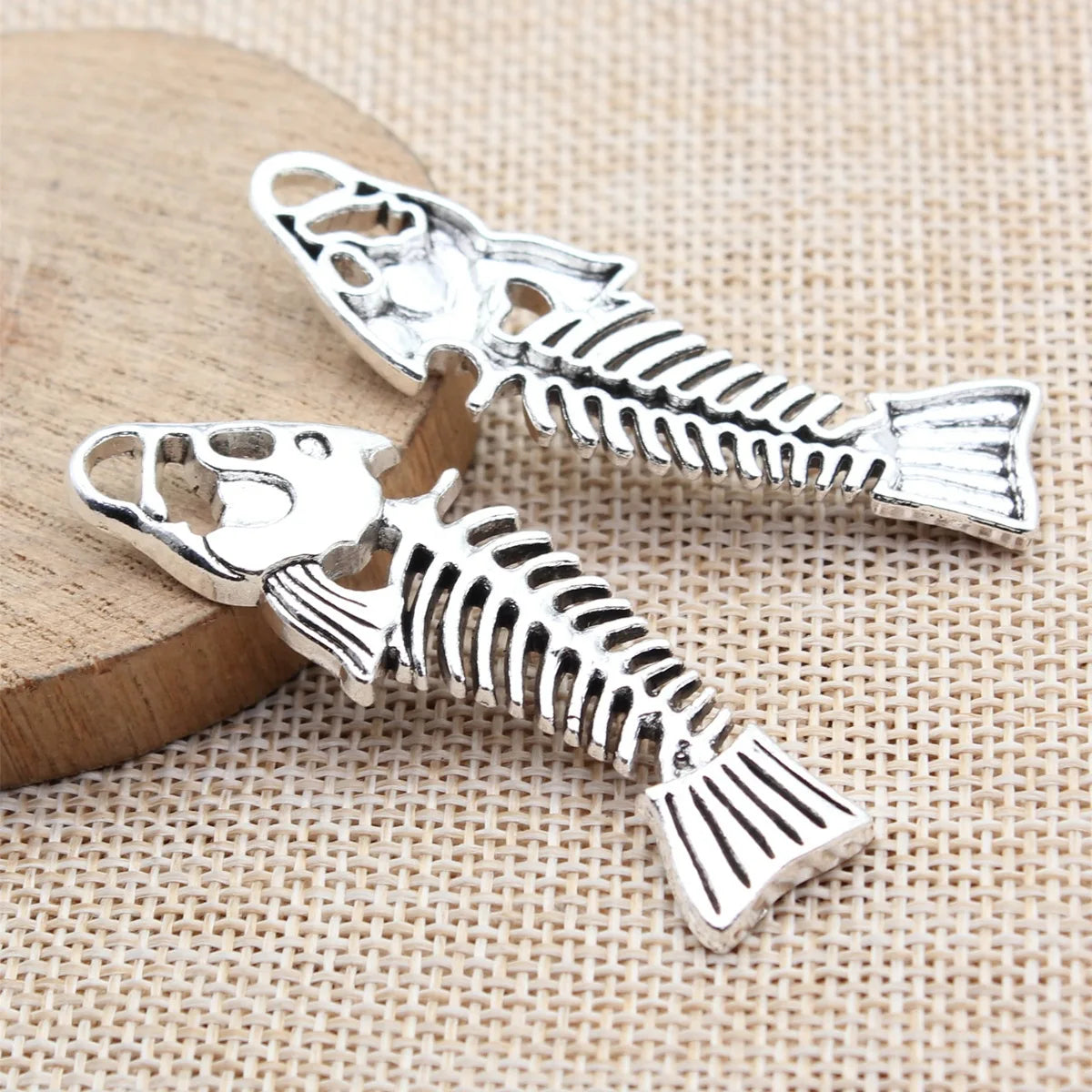 56x18mm 6.4g Multicolor Zinc Alloy Fish Bone Charm Pendant for Necklace Bracelet Jewelry Making