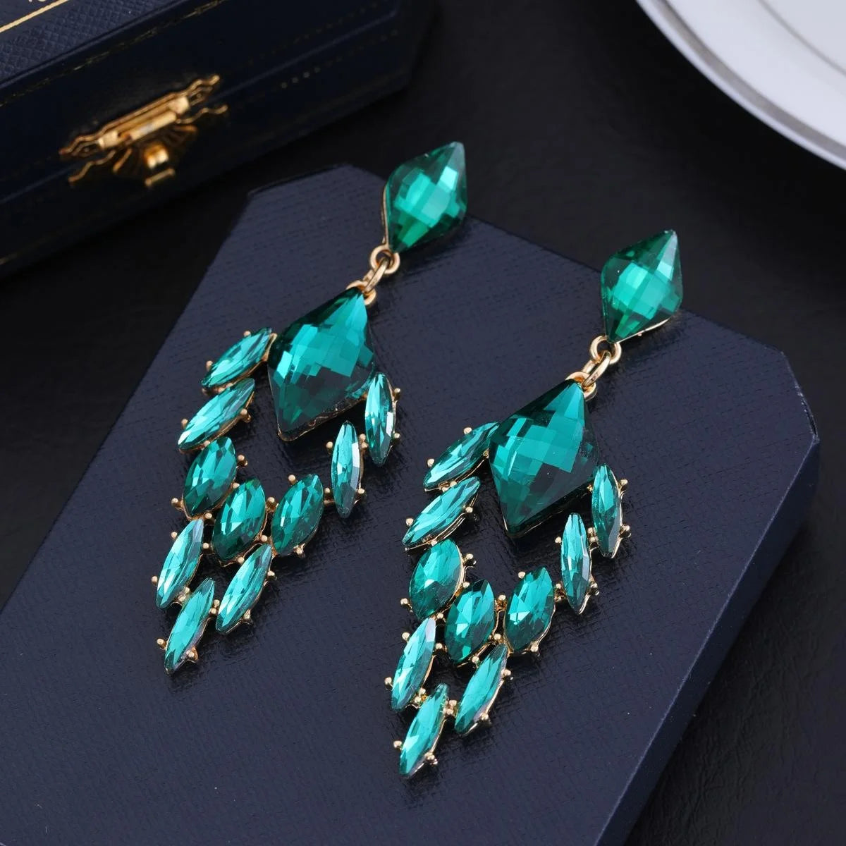 Vintage Luxury Green Crystal Geometric Chandelier Earrings, Alloy Rhinestone Dangle Jewelry For Wedding Party