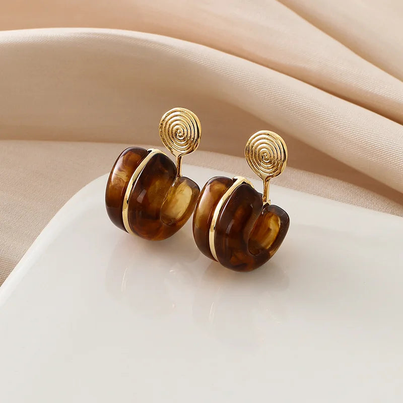 Vintage Amber Resin C-Shaped Spiral Hoop Stud & Clip On No Piercing Women's Fashion Earrings