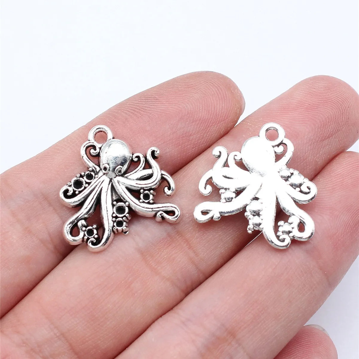 21x21mm 2.2g Antique Silver Zinc Alloy Octopus Fish Charm Pendant for DIY Necklace Bracelet Jewelry Making